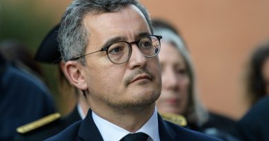 Gérald Darmanin présente un plan " zéro portable " en prison