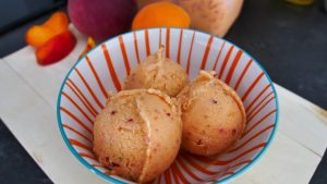 Glace Pêche Abricot Facile à Préparer Sans Sorbetière