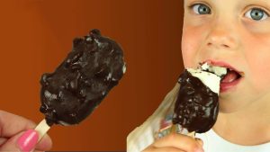 Glace au chocolat facile et rapide sans sorbetière