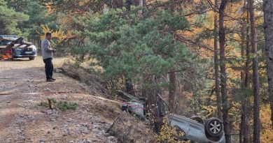 Hautes-Alpes. La voiture fait des tonneaux dans la forêt : l'homme de 23 ans décédé était originaire de Chamonix