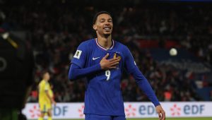 "Hugo Ekitike, un modèle de résilience et de croyance en ses capacités" - 100% PSG, le billet - ICI