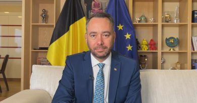 Ici l'Europe - Maxime Prévot «Saisir les avoirs gelés russes, pose un problème en droit international»