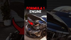 Il a installé un moteur V10 de F1 dans une Supra 💀