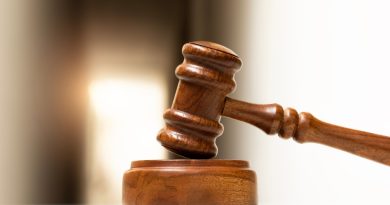 Il agresse sa compagne avec son bébé dans les bras