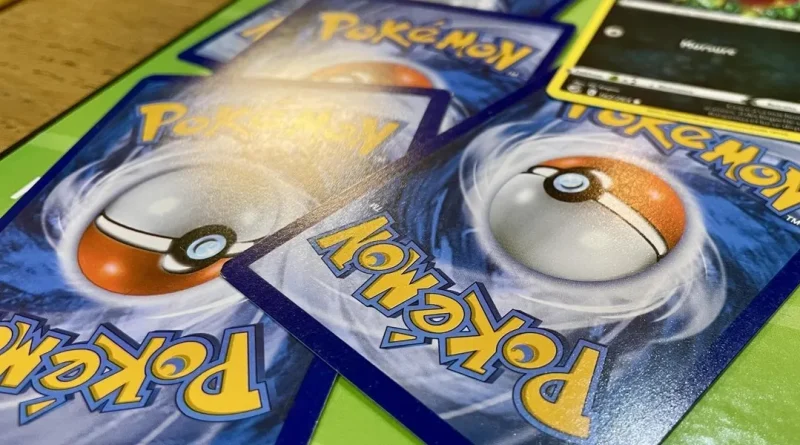 « Il vient nous soutenir après le vol » : le père des Pokémon français attendu dans une