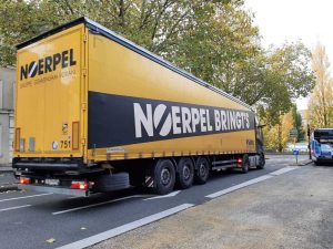 "Ils ne constituent que 2,9% du trafic" : à Melun, la préfecture attaque l'arrêté anti-poids lourds du maire