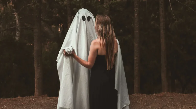 Comprendre pourquoi vous ressentez une présence sans personne autour de vous