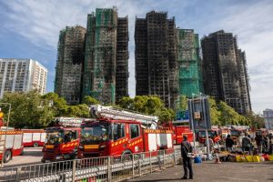 Incendie de Hong Kong: au moins 128 morts, des dizaines de disparus