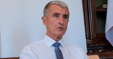 Indemnité “discriminante” pour une offre d'emploi : le préfet reconnaît une annonce “maladroite” et parle d’erreur administrative