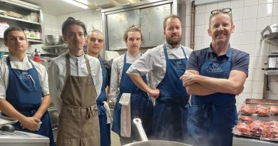 "Je déteste l’idée d’un plat signature" : ce chef étoilé ne veut "pas être figé dans le temps" comme au musée Grévin