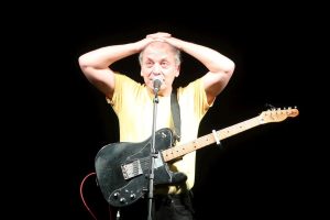 « Je n’ai jamais voulu snober quelque public que ce soit » : Mathieu Boogaerts se confie avant ses concerts en Gironde