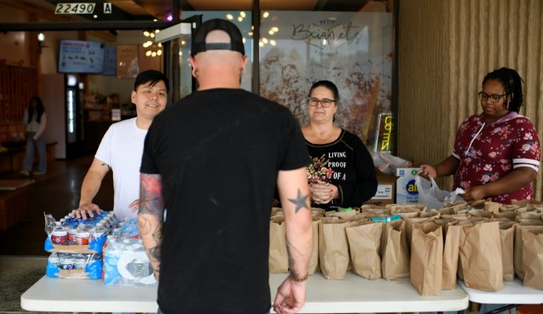 "Je ne peux pas manger": des millions d'Américains privés d'aide alimentaire à cause de la paralysie budgétaire