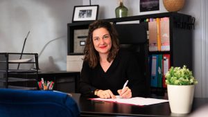 « Je tiens à ma liberté » : Alix Fruchon enfile l’écharpe de députée dans l’Indre