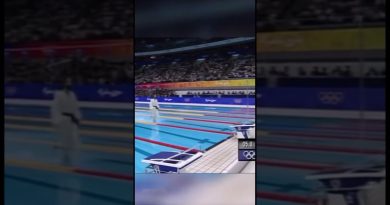 Jésus remporte l'or aux JO de natation !