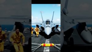 Jet Ski en Forte TempĂȘte : Risque de Chute Spectaculaire