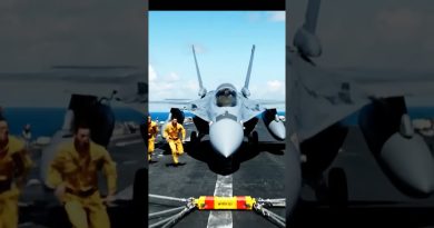 Jet Ski en Forte Tempête : Risque de Chute Spectaculaire