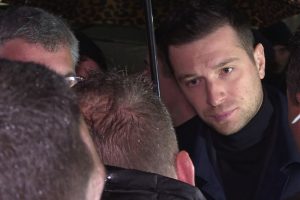 Jordan Bardella enfariné lors d'une foire agricole : un mineur en garde à vue, réactions... Ce que l'on sait