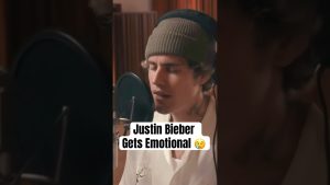 Justin Bieber Ému aux Larmes 😢
