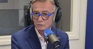 Pascal CHARMOT : Maire "LR" de Tassin la demi-lune et Conseiller Métropolitain cover