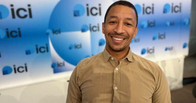 Karim Azmani au salon des Antiquaires d'Albi - ICI