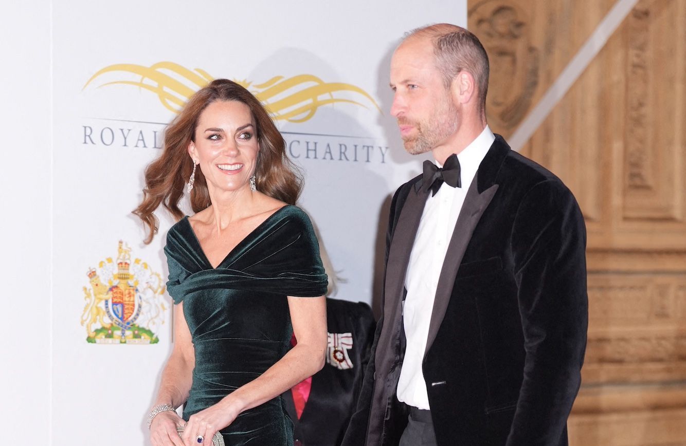 Kate Middleton en robe émeraude à la Royal Variety Performance : un moment marquant