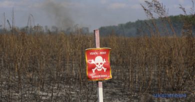 L’UE et ses partenaires investissent 400 millions d’euros dans le déminage en Ukraine