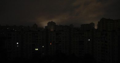 L'Ukraine visée par une importante attaque russe sur ses infrastructures énergétiques | RTS