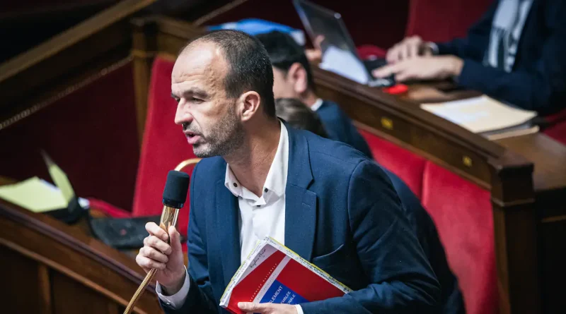 La France insoumise dépose une motion de censure à l'approche des fêtes de Noël