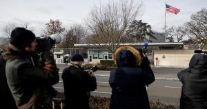 La délégation ukrainienne a rencontré les représentants européens à Genève pour discuter du plan américain pour l'Ukraine | RTS