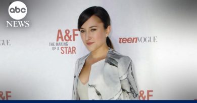 La fille de Robin Williams demande d'arrêter les vidéos IA de son père