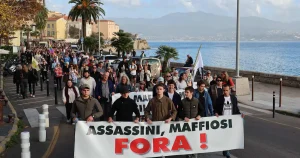 «La mafia gangrène nos vies» : en Corse, une manifestation pour un sursaut