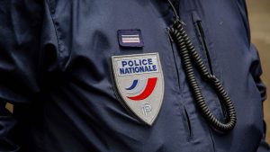Intervention de la police au secours de grands-parents