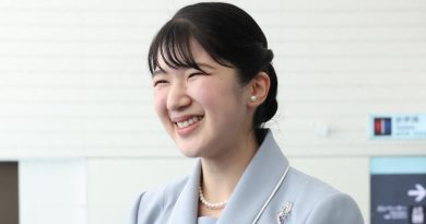 La princesse Aiko, fille de l'empereur du Japon, en représentation au Laos