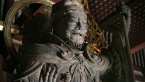 La statue en pied du Roi céleste Virudhaka (Zôchô-ten)