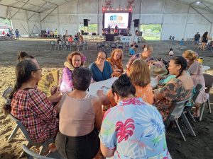 La vice-présidente soutient l’implication des hommes dans la lutte contre les violences faites aux femmes (Crédit : Anne-Charlotte Lehartel).