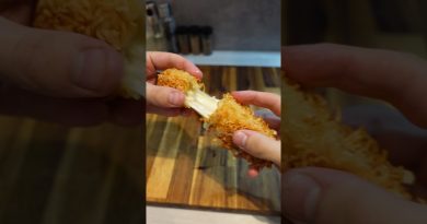 Le CornDog : Star de la Street Food Coréenne ! 🌭🤤