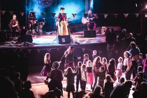 Le Mini Bal "Halayi !" - par la Cie du Tire-Laine