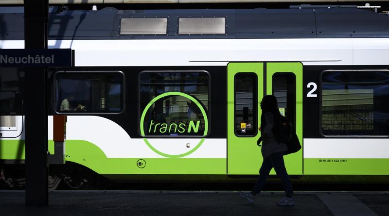 Le canton de Neuchâtel envisage un abonnement illimité pour ses transports publics à 16 francs par mois | RTS