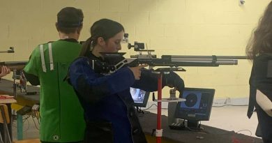 Le club de tir sportif de Vire Normandie brille à domicile et qualifie des tireurs pour les régionaux