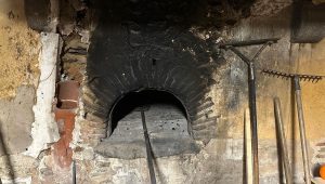 Le four à bois de Saint-Benoît-du-Sault en quête de son histoire - ICI