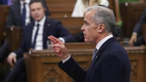 Le gouvernement Carney survit au vote de confiance sur son premier budget
