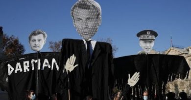 Le gouvernement apaisé face à la loi 'Sécurité globale' et la police