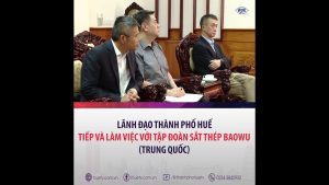 Le maire de Huế rencontre le groupe BaoWu en Chine