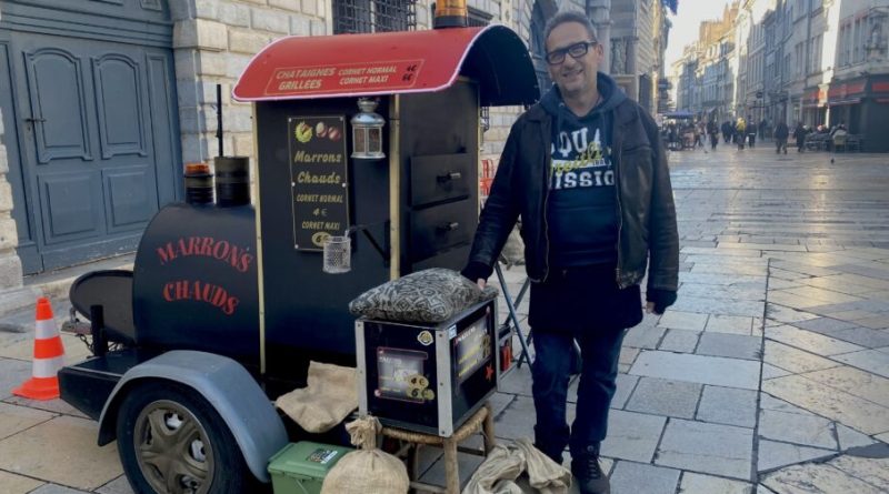 Le marchand de marrons est de retour place du 8 Septembre à Besançon