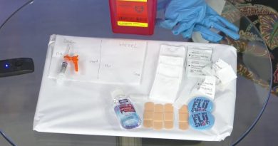 Le médecin de NYC aborde la protection contre la grippe et le COVID