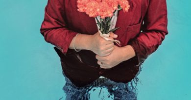 "Le monde est pourri mais la vie est belle quand même" : le rappeur toulousain LMA sort un disque, "Inutile", porte-parole du mal-être de la génération Z