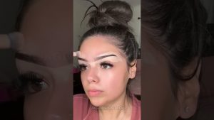 Le pouvoir du maquillage : Épisode 120