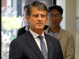 Le second quinquennat Macron est "un naufrage", selon Valls