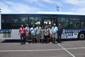 La première promotion des CTC entoure la ministre de l’Emploi Vannina Crolas et son homologue en charge des Transports, Jordy Chan.