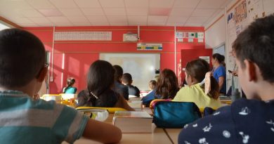 Les enfants ont-ils école lundi 10 novembre ? La réponse est oui.
